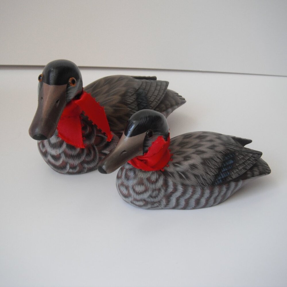 Vintage Lot of 2 Hand Wood Carved & Painted Duck The People’s Republic of China